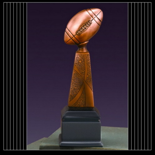 Football on Stand (3"x10 1/2")